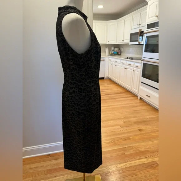 Adrianna Pappel Mock Neck Sleeveless Cocktail Dress - Picture 4 of 12